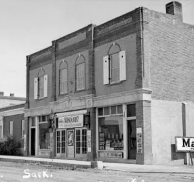 01. Plaza Theatre - 376 Centre Street