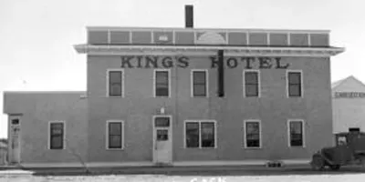 12. Wetterstrand Rooming House (King's Hotel) 90 3rd Avenue West