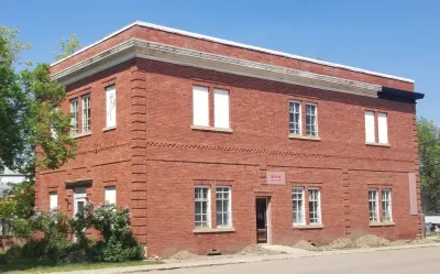 16. Shaunavon Masonic Temple (Private Residence) 404 1st Street West