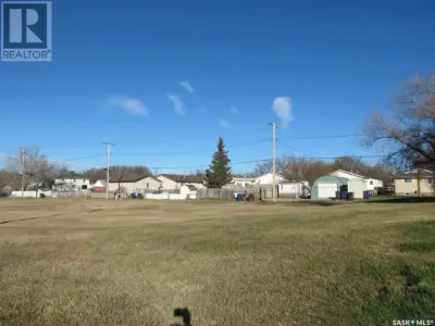 490-498 5th St W - Listing # SK992496 main thumbnail
