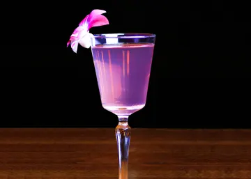 image of FRENCH 75 CHAMPAGNE COCKTAIL