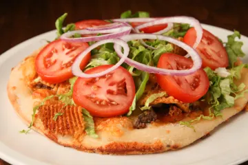 image of CANADIAN CHEESEBURGER PIZZA
