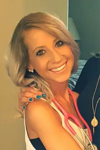 Lauren Toth