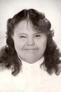 SALLY CROSS CHILD 'Tsaapinaakii'