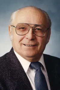 Frank Csaszar