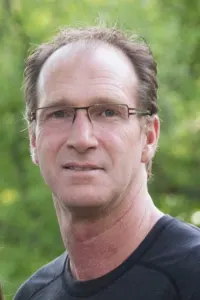 Gordon Larson