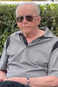 Delbert "Del" Andrews