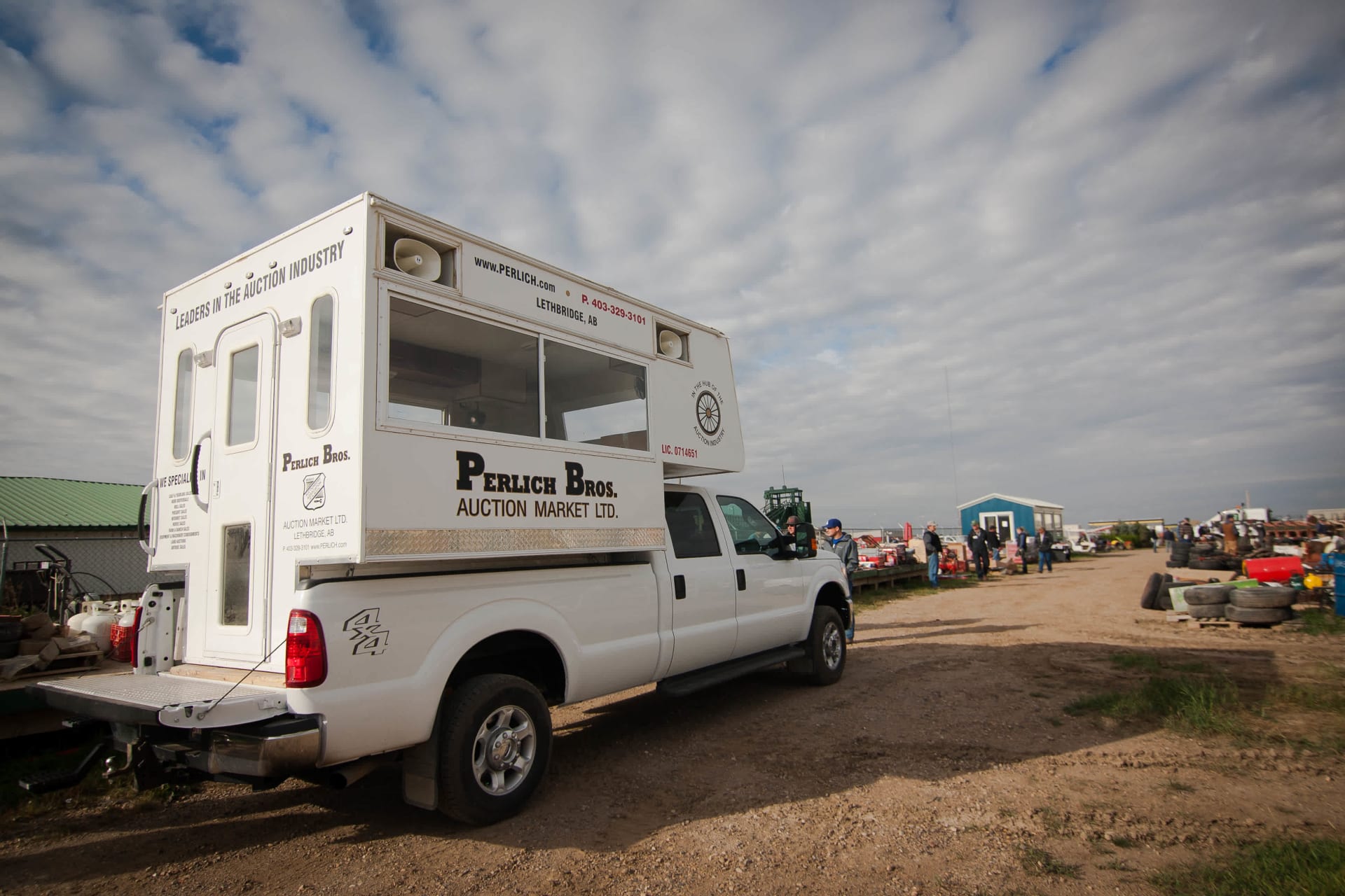 LETHBRIDGE MACHINERY &EQUIPMENT CONSIGNMENT SALE Perlich Bros.