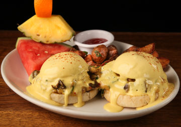 image of CHICKEN CHORIZO BENEDICT