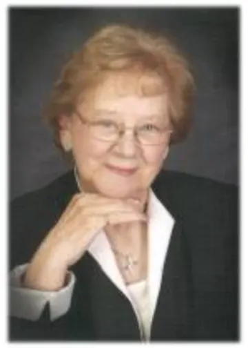 EFFIE KRAMER