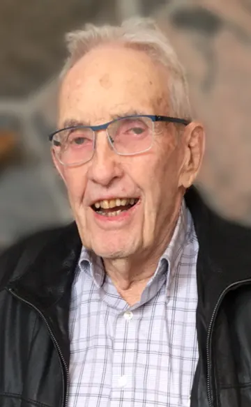 Thomas Eugene "Tom" Richards