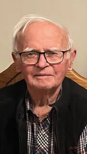 Eeuwit "Everett" Tanis