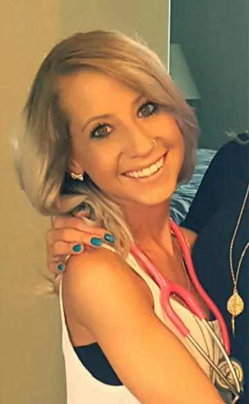 Lauren Toth