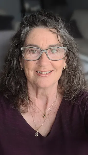 Joan Leslie Senneker