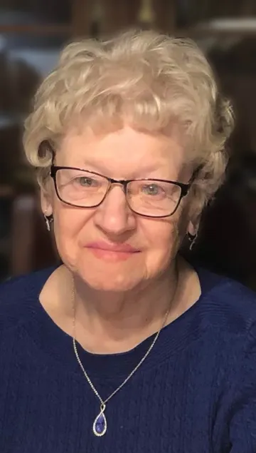 Lydia Winters