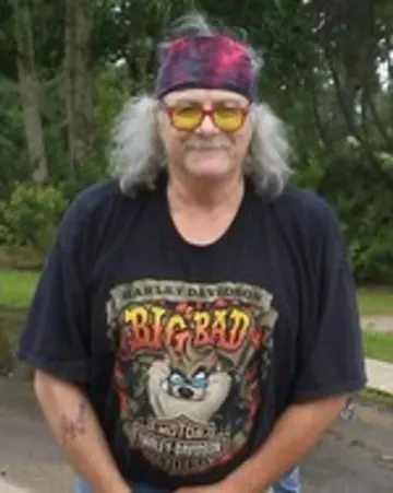 Droine, Dennis Michael