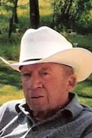LEE TUCKER