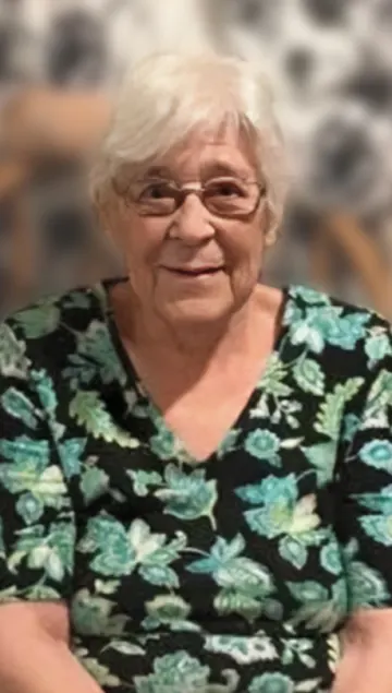 Beatrice "Bea" Hanson