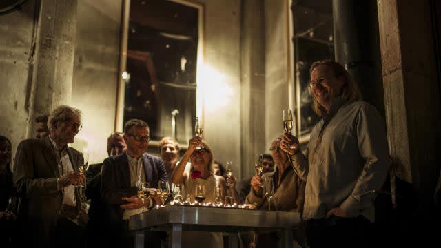 Corona Und Feiern Angst Um Die Traumhochzeit Geburtstag Verschoben