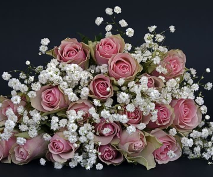 結婚祝いには綺麗な花の贈り物を Tanp タンプ