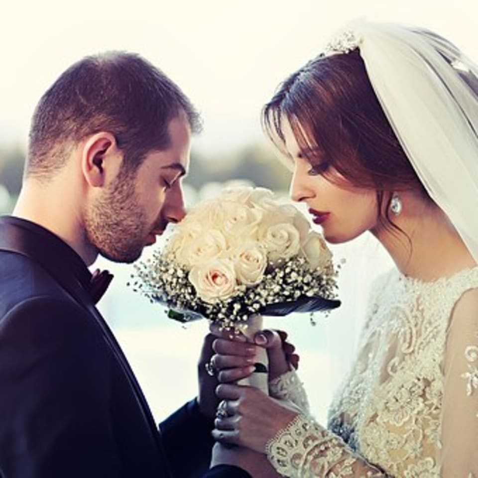 友達へ おめでとう の気持ちを 結婚祝いに手紙を贈ろう Tanp タンプ