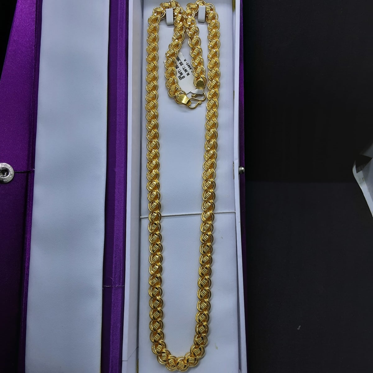 Gold chain lotus hotsell
