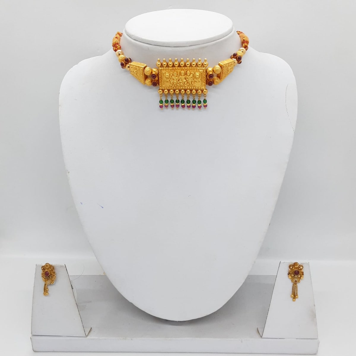 Fancy chokers online sale