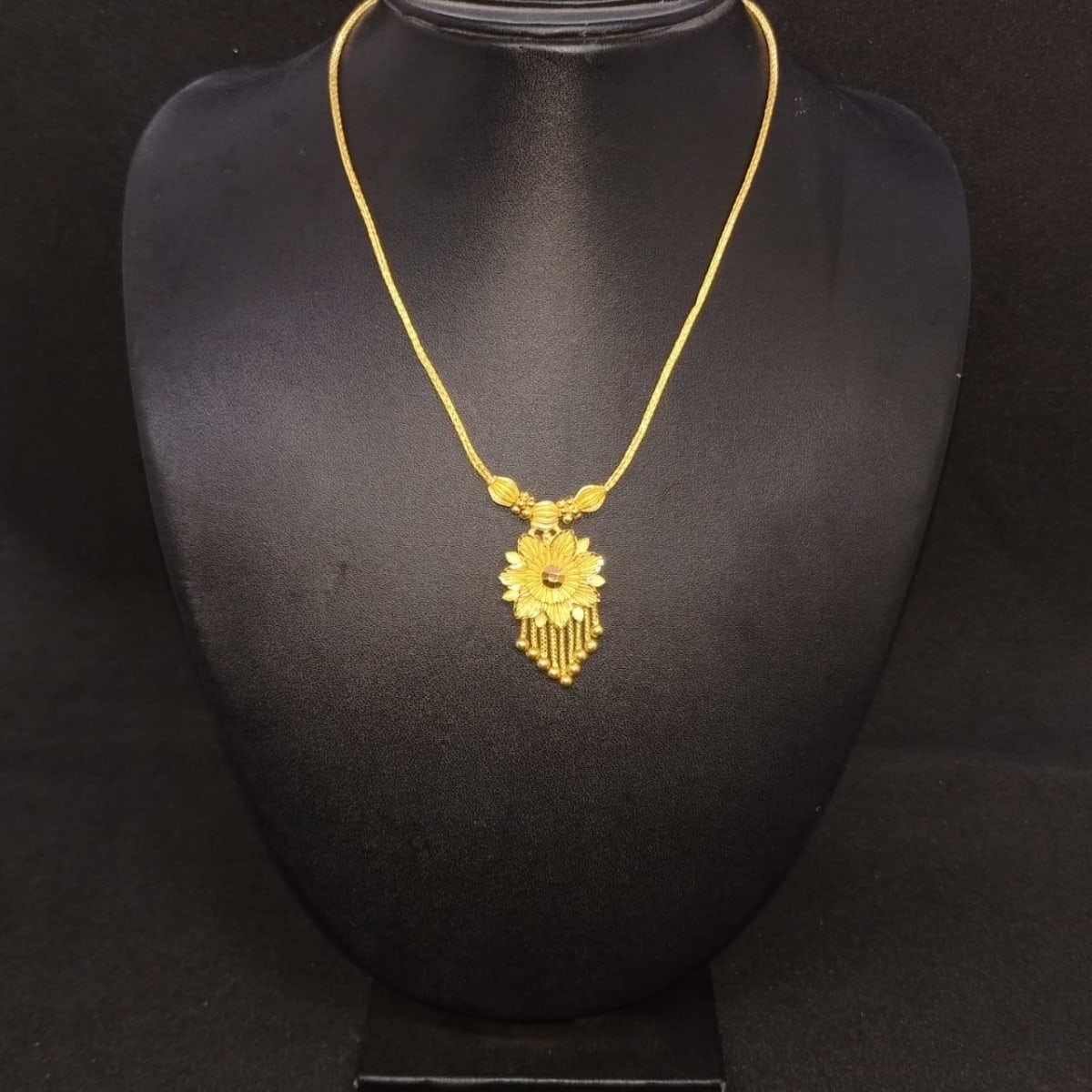 Gold chain designs with dollar outlet
