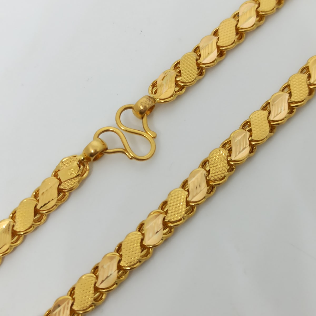 Buy S Leaf Chain Online | Sri Jain Jewellery - JewelFlix