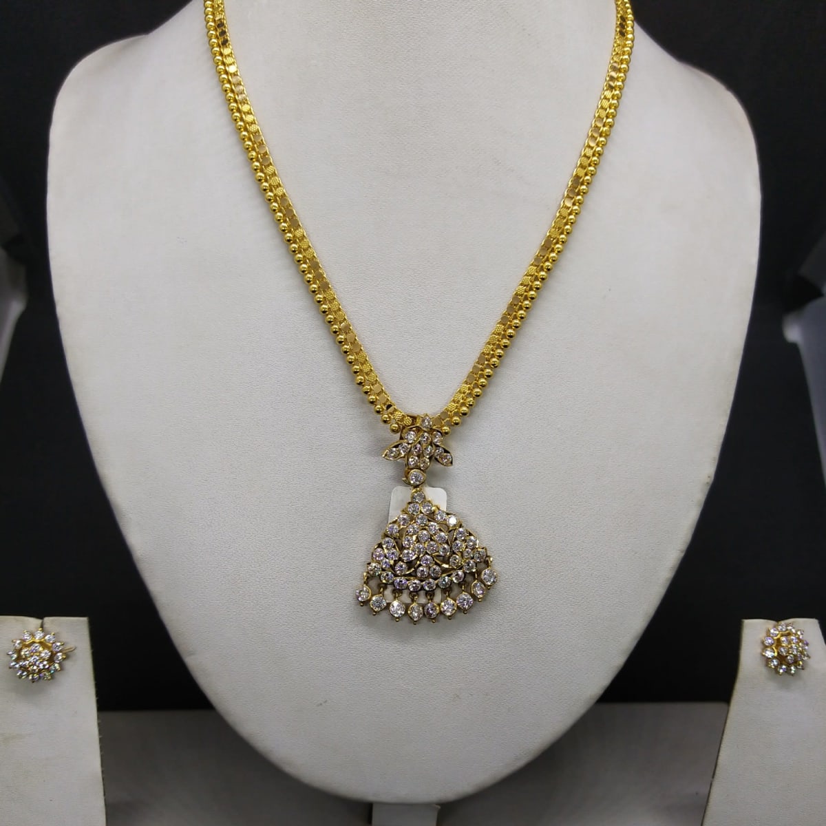 Addige necklace store