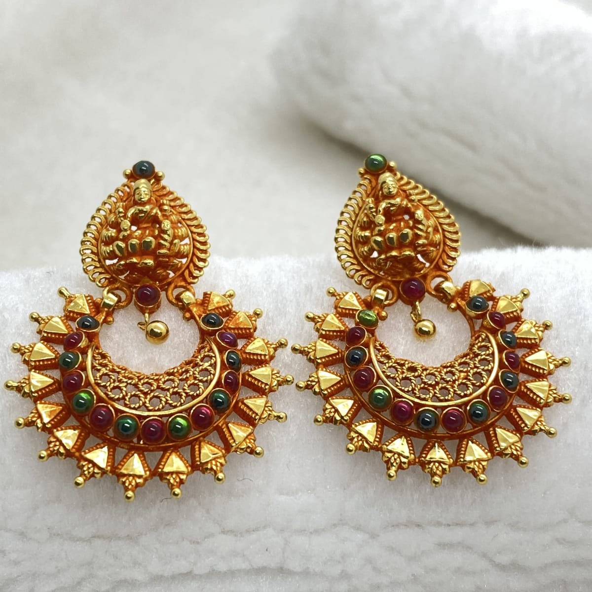 Goutham Jewellers KGF Gold Diamond Jewellery Shopping Store