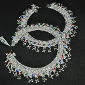 Dulhan silver store payal design