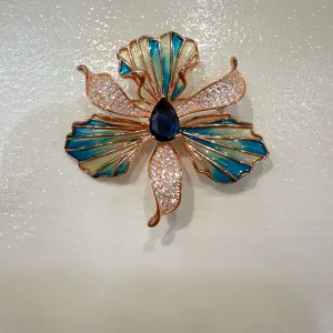 Brooch