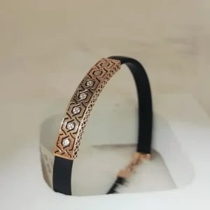 Men Kada