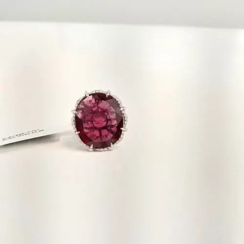 DIAMOND RUBY OVAL RING