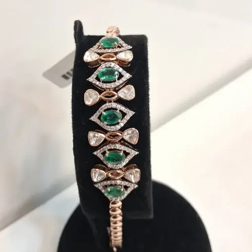 EMERALD OVAL DIAMOND POLKI BRACELET