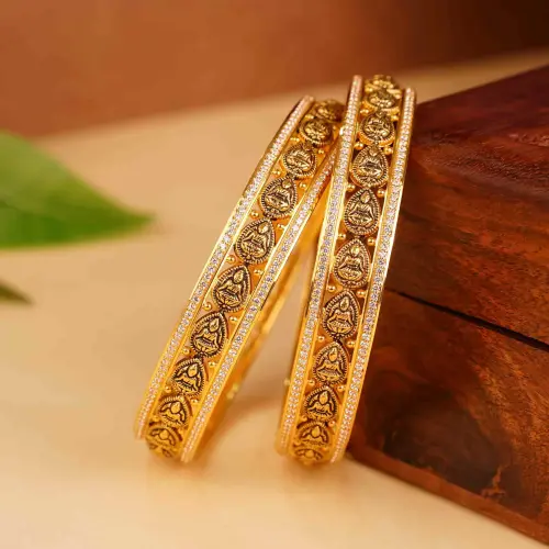 BANGLES