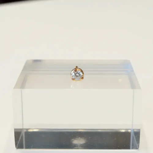 .04ct Diamond Nosepin