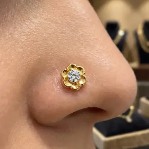Flower Diamond Nosepin