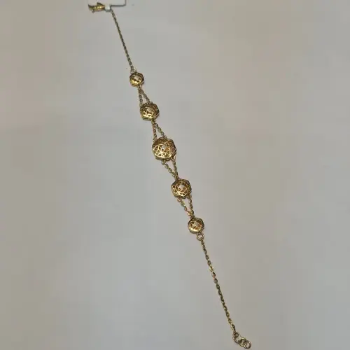 BRACELET