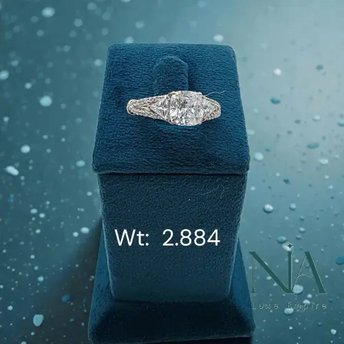 Fancy Ladies Ring 66