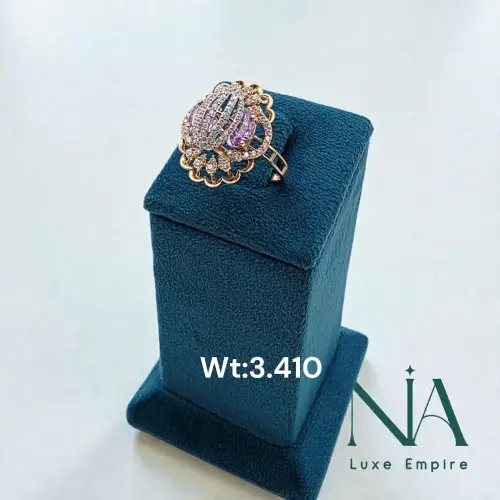 Fancy Ladies Ring 38