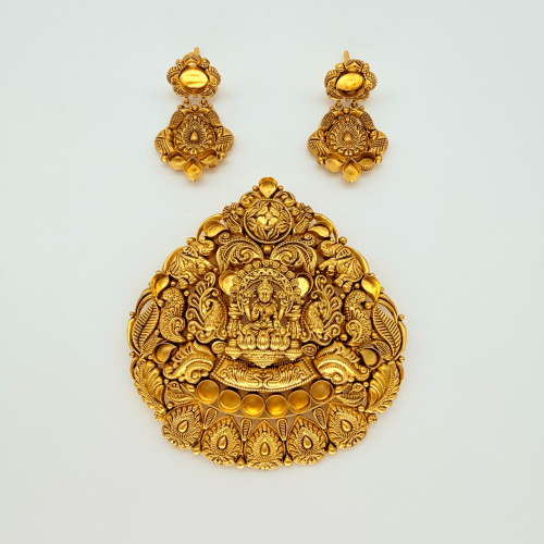 Pendent Set
