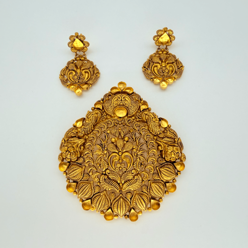 Pendent Set