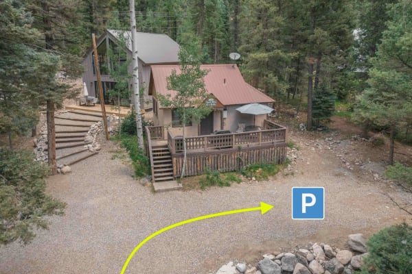 image of parking at the Mountain Cabin