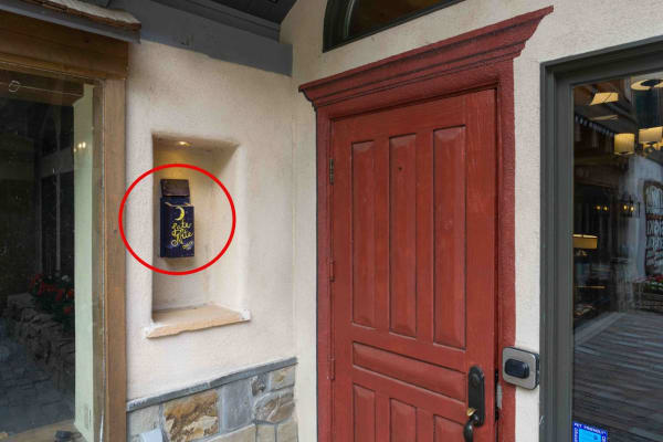 image of late check-in box