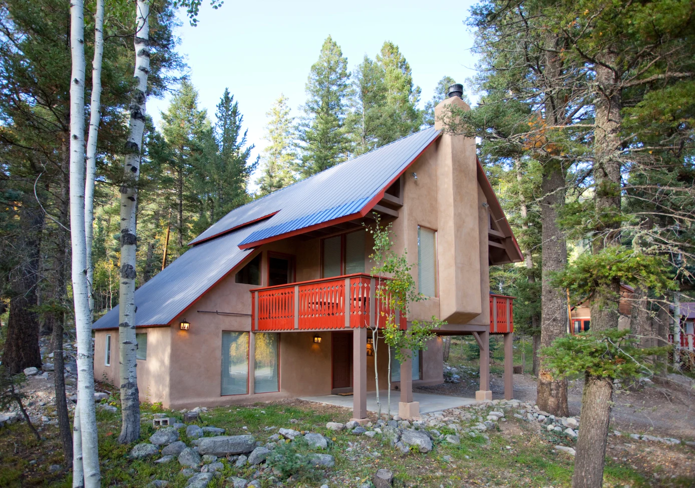 Mountain House at Alpine Village Suites, Taos Ski Valley — photo 1 of 12