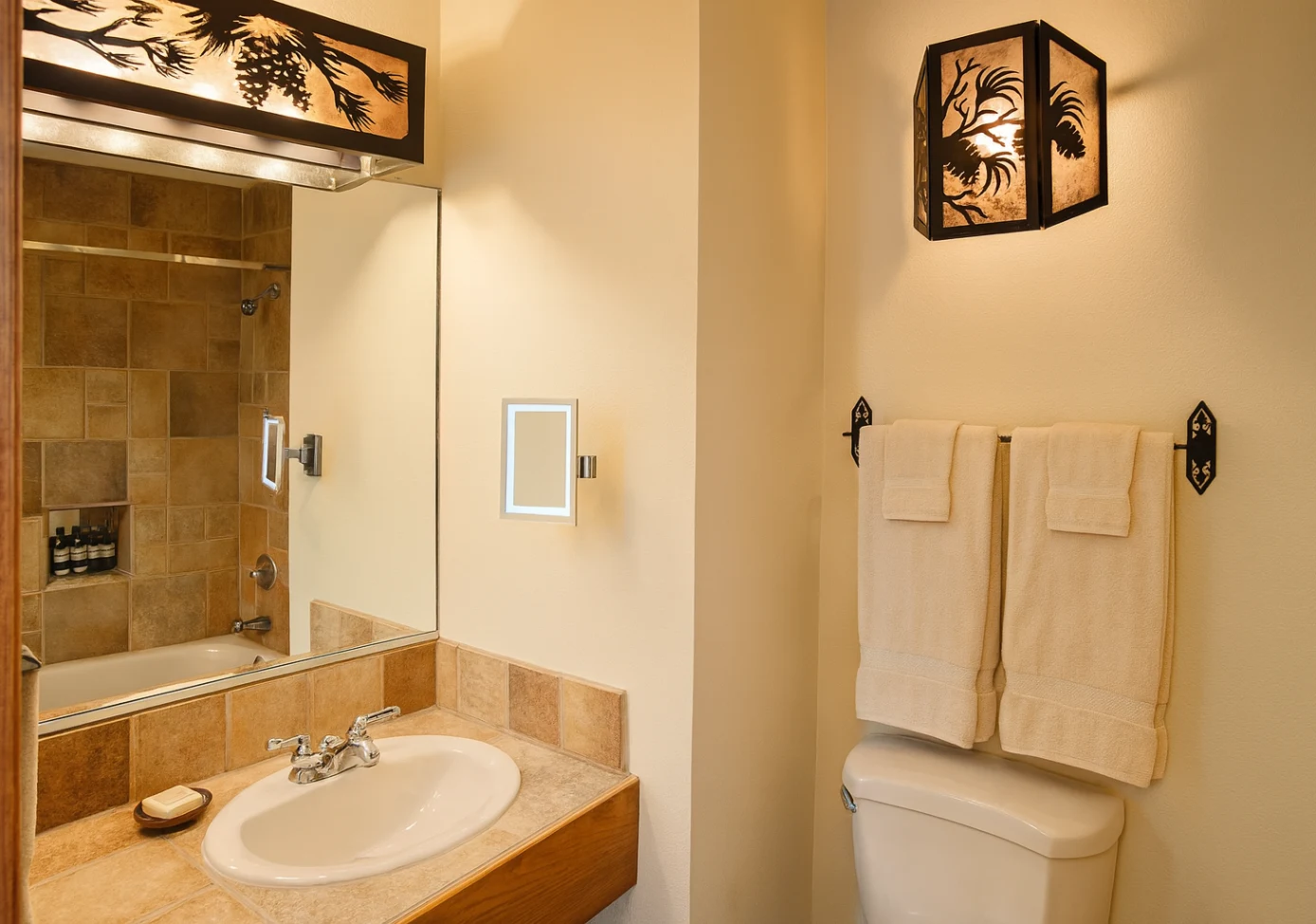 Queen Suite at Alpine Village Suites, Taos Ski Valley — photo 3 of 3