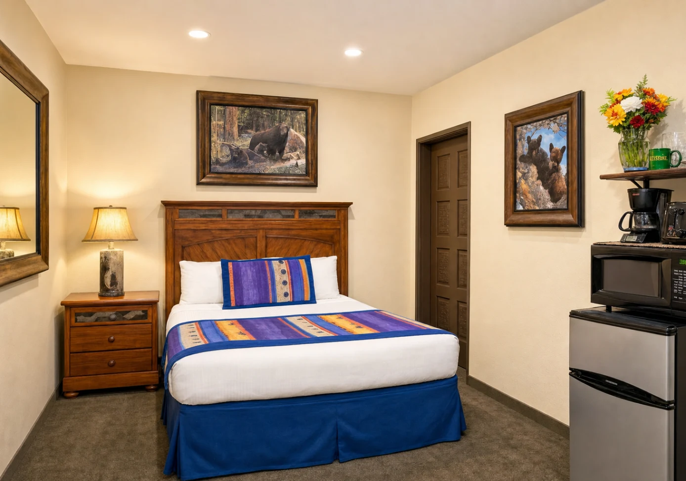 Studio D at Alpine Village Suites, Taos Ski Valley — photo 1 of 4