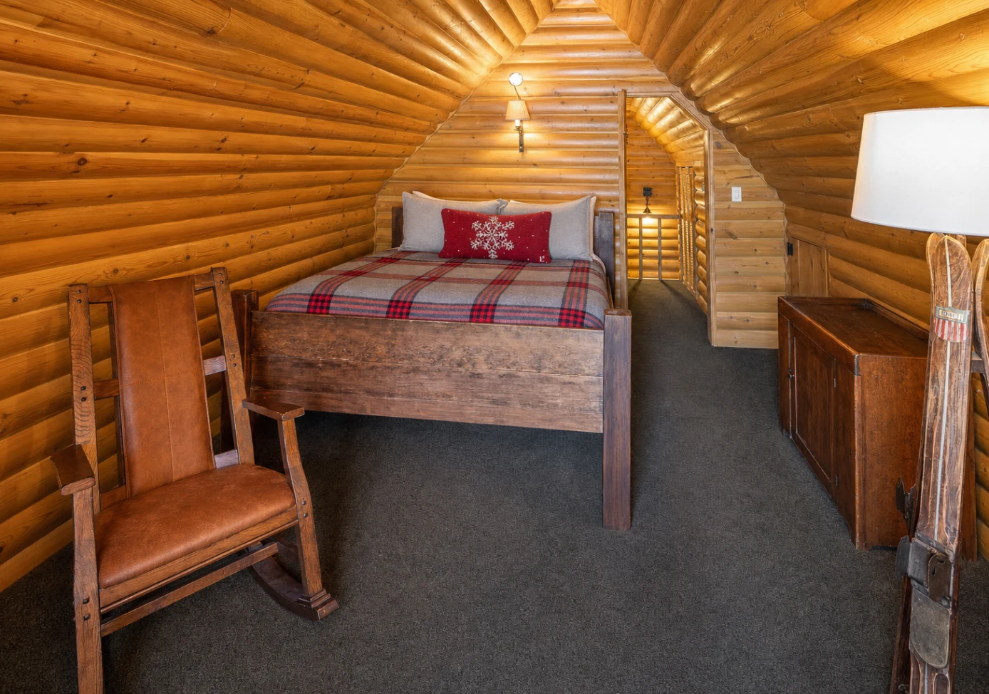 Mountain Chalet at Alpine Village Suites, Taos Ski Valley — photo 9 of 15